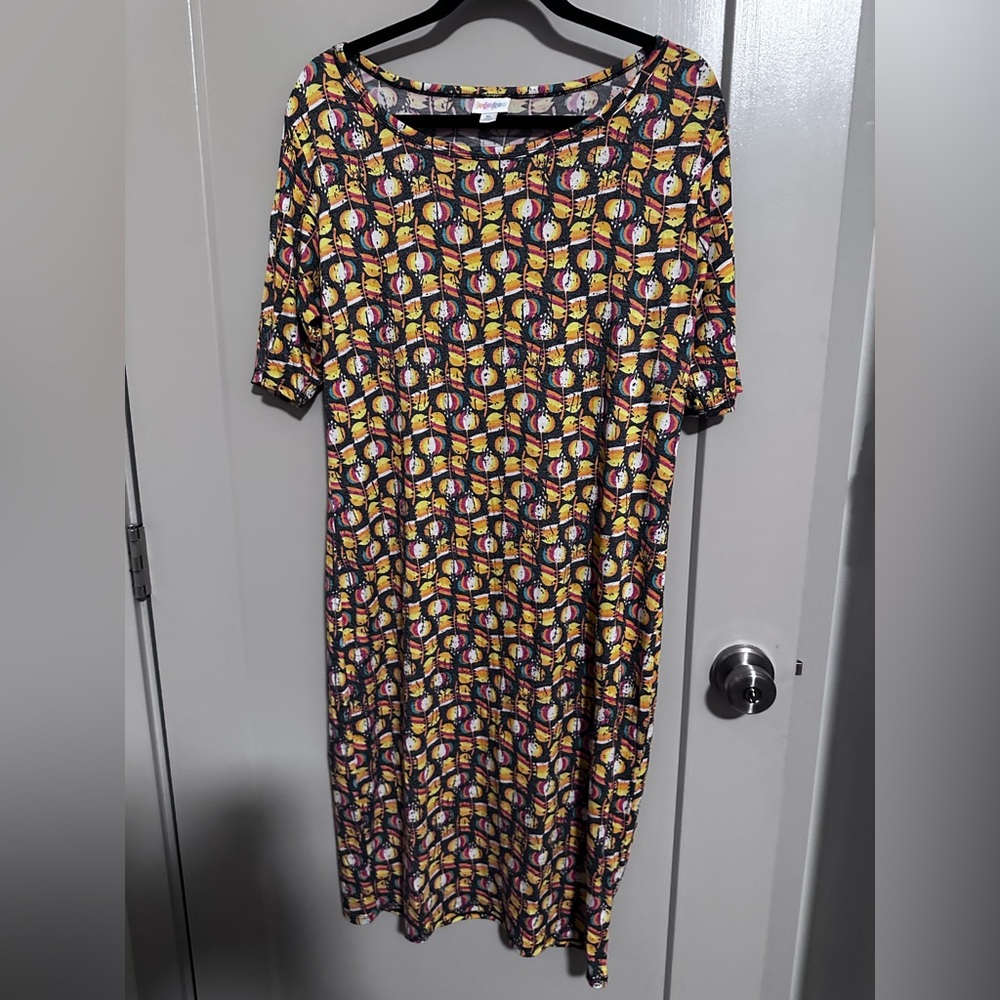 *LuLaRoe Multicolor Geometric Midi Dress